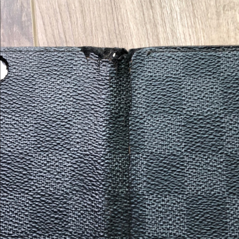 Louis Vuitton Damier iPhone case #226 - Picture 5 of 11